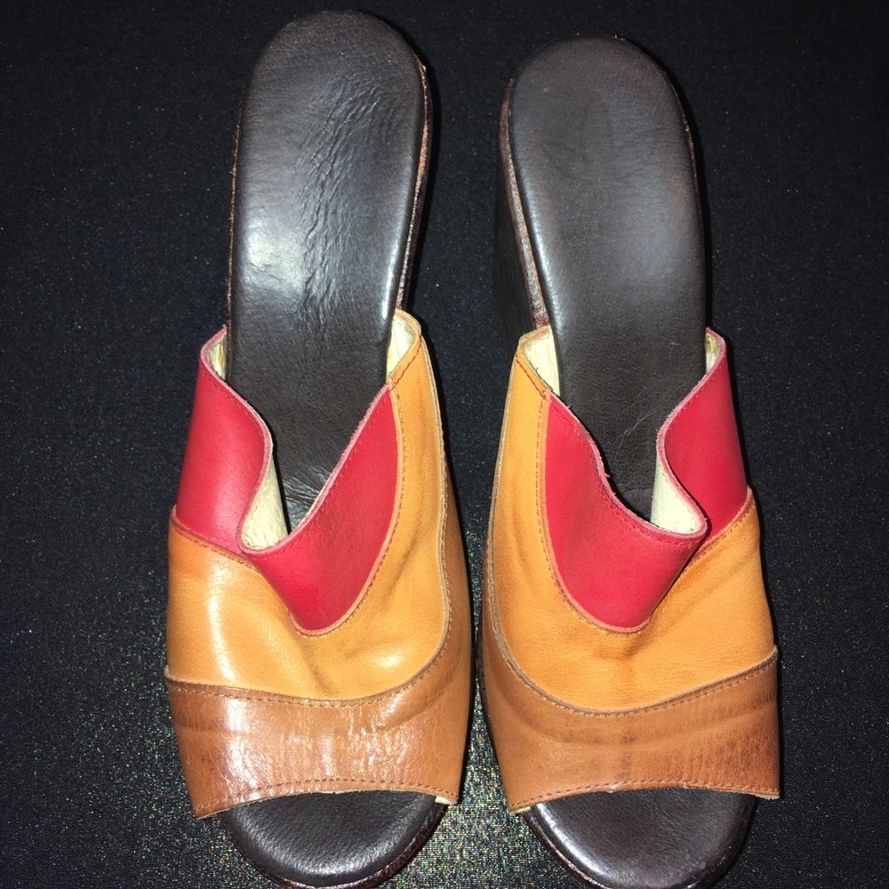 Wedge - Picture 2 of 4